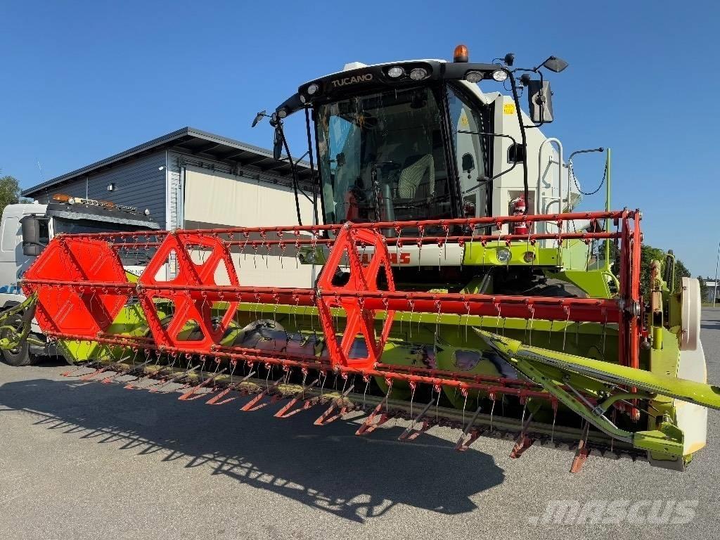 CLAAS Tucano 420 APS Sklízecí mlátičky