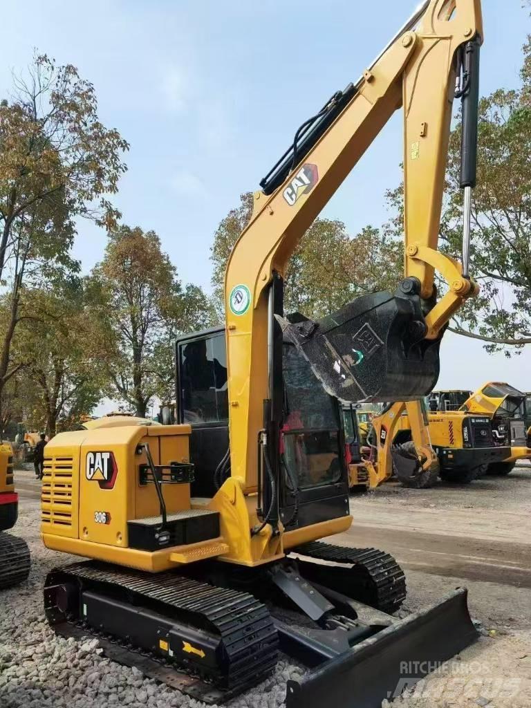 CAT 306E Pásová rýpadla