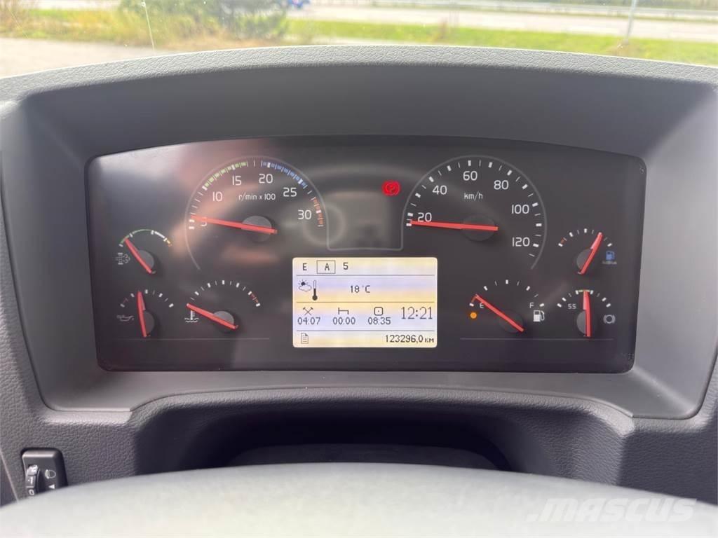Volvo FE320 4x2 Skříňová nástavba