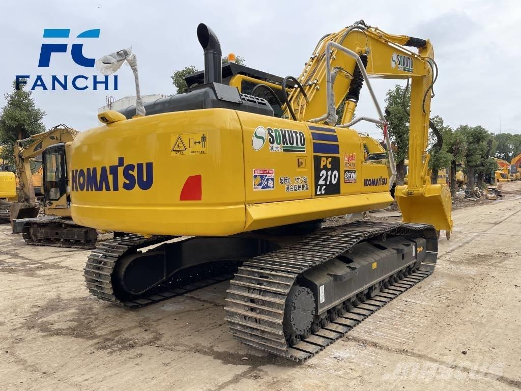 Komatsu PC210 Pásová rýpadla