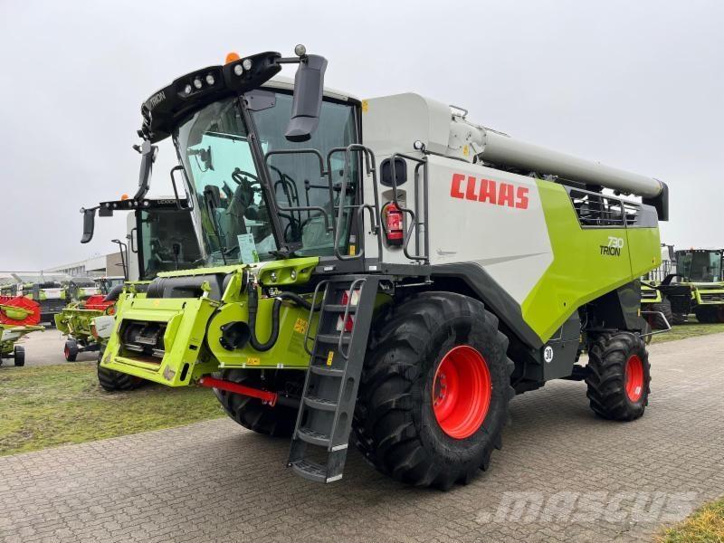 CLAAS TRION 730 Sklízecí mlátičky