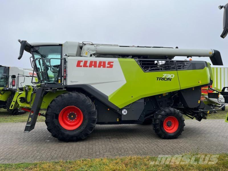 CLAAS TRION 730 Sklízecí mlátičky