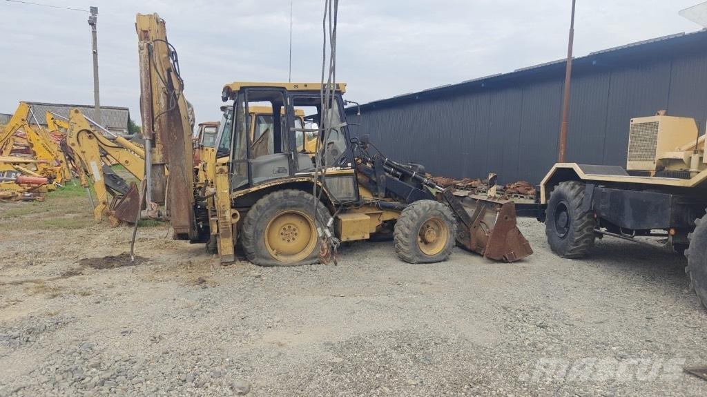 CAT 428 D Kabiny a interiér