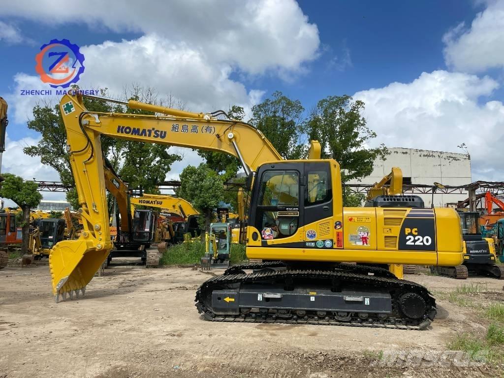 Komatsu PC 220-8 Pásová rýpadla