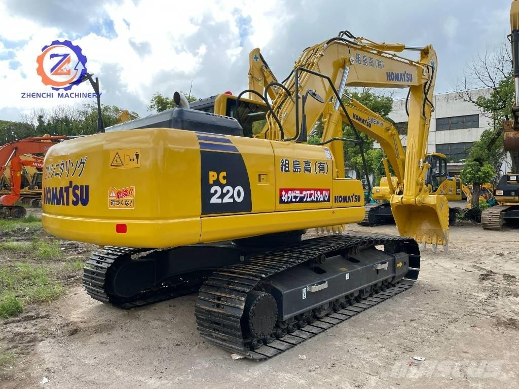 Komatsu PC 220-8 Pásová rýpadla