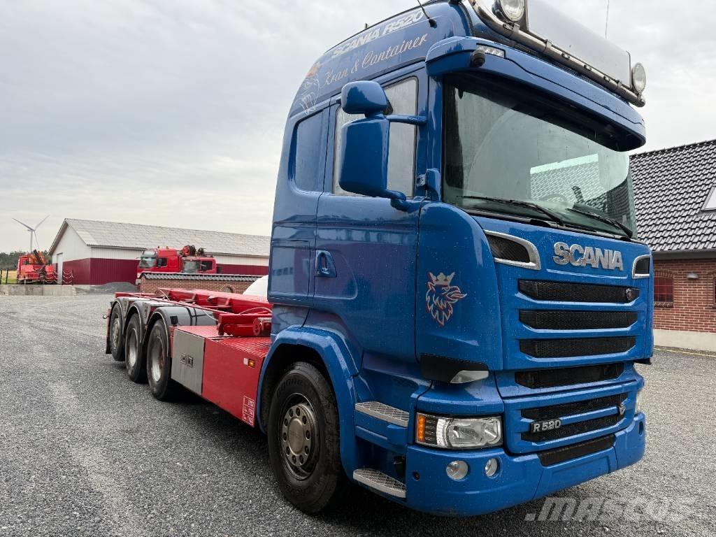 Scania R520 8x4 Lanový nosič kontejnerů