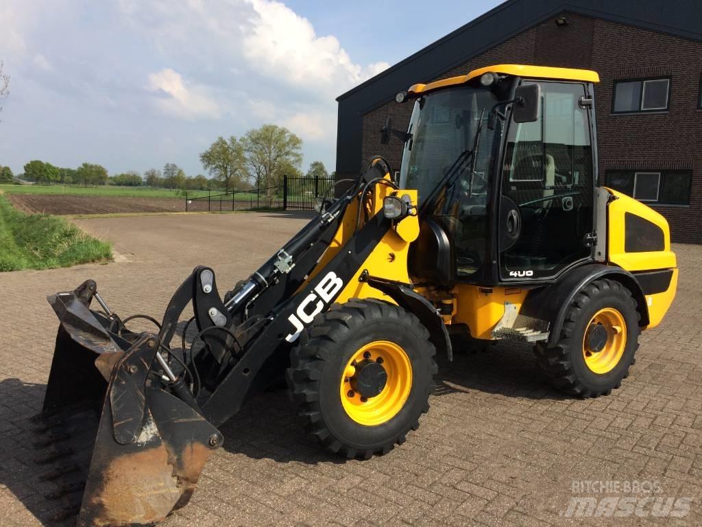 JCB 406 Kolové nakladače