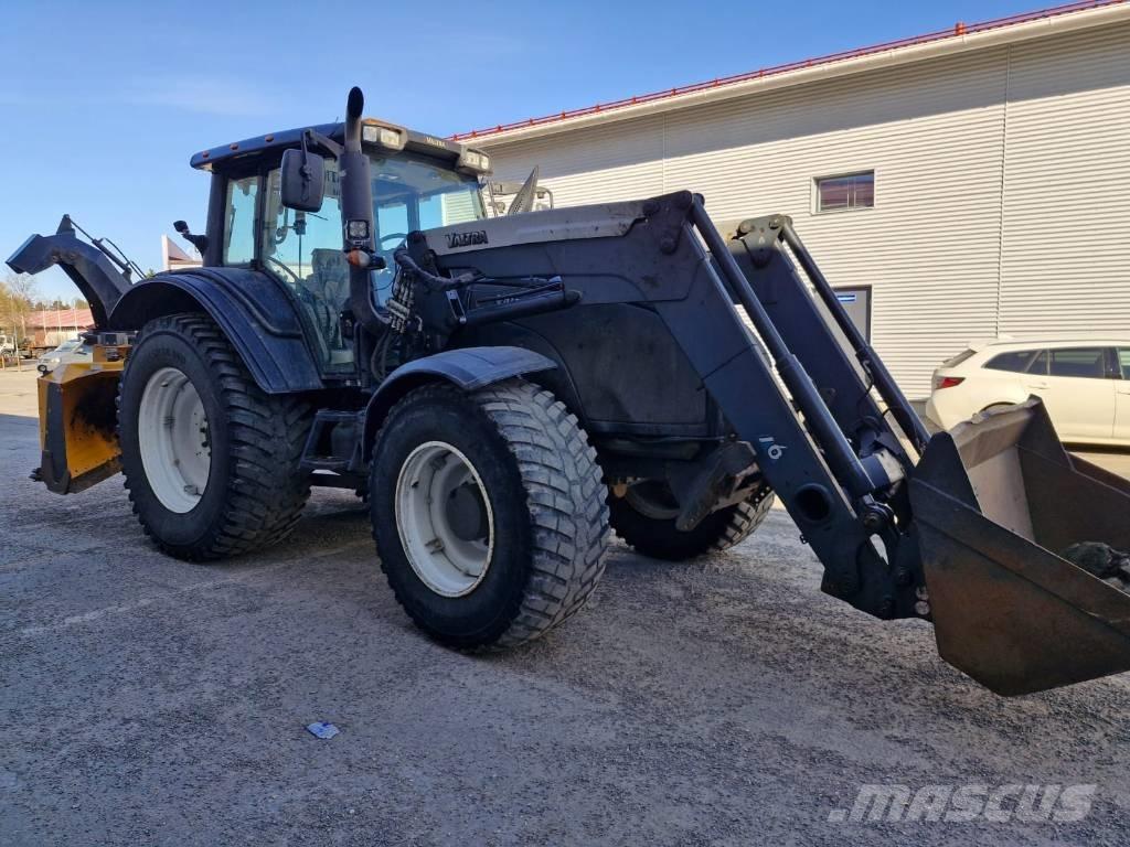 Valtra T 191 Traktory