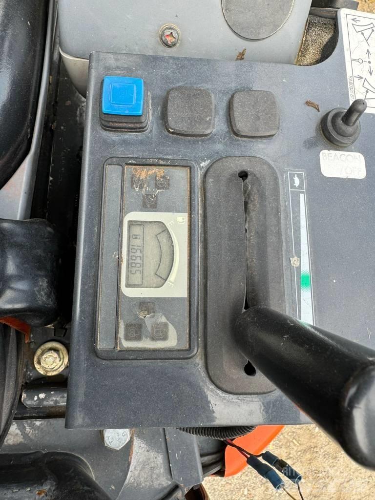 Hitachi ZX19U-5 Mini rýpadla < 7t