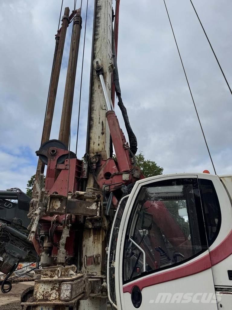 Casagrande B175 Velké vrtací stroje