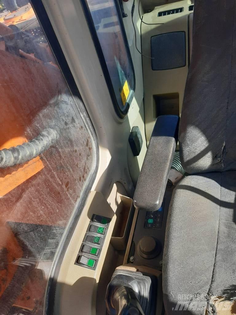 Daewoo DX340 LC V Pásová rýpadla