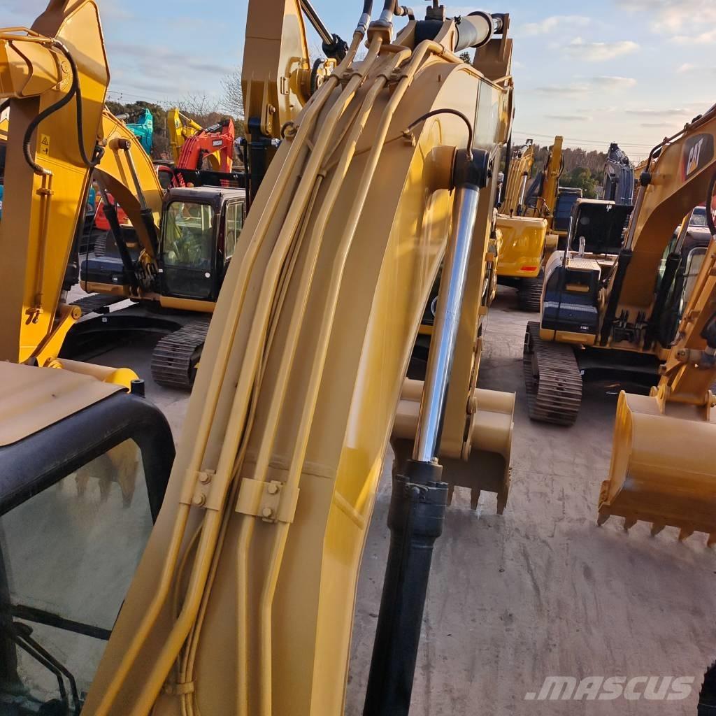 CAT 320 D Pásová rýpadla