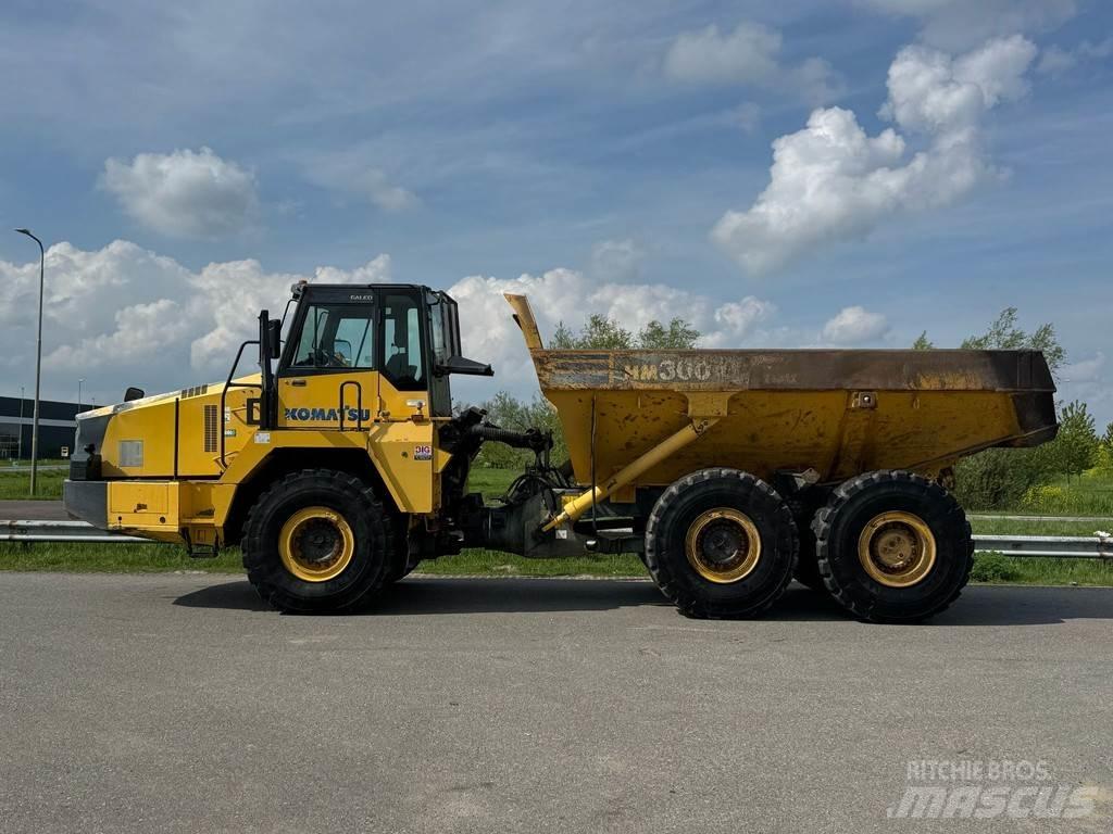 Komatsu HM300-2 Kloubové dempry