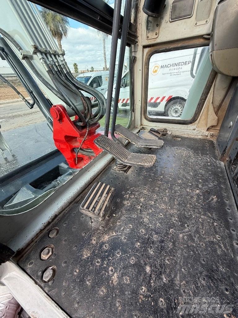 Takeuchi TB 135 Mini rýpadla < 7t