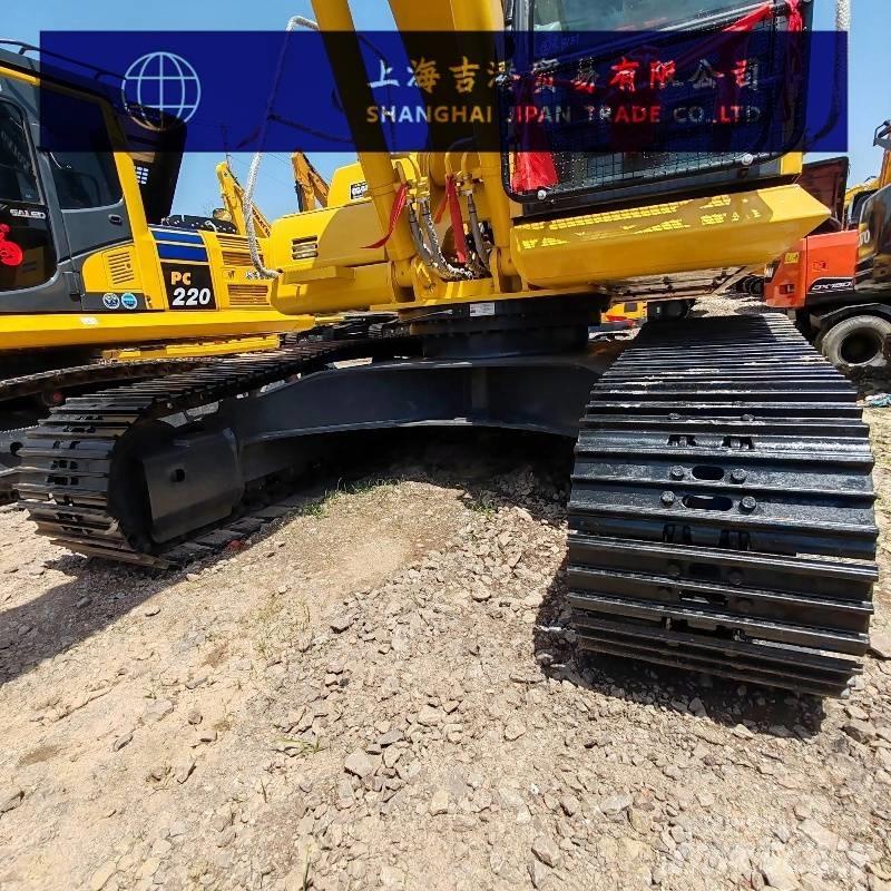 Komatsu PC 220 Pásová rýpadla