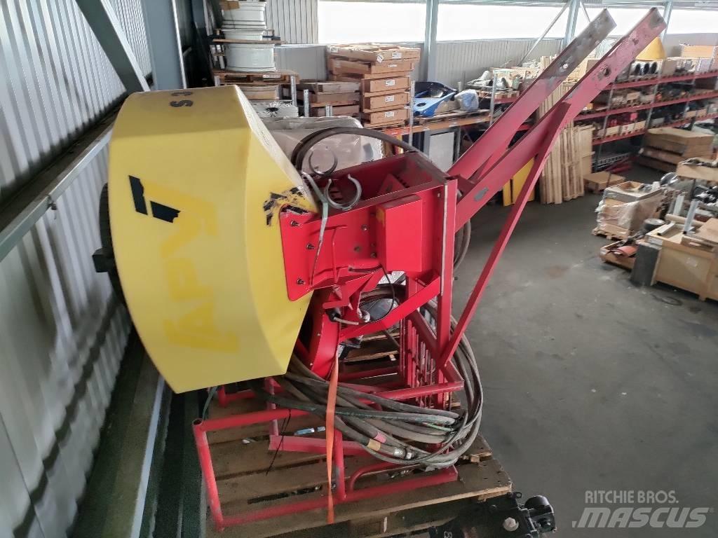 APV PS 300 Mechanické secí stroje