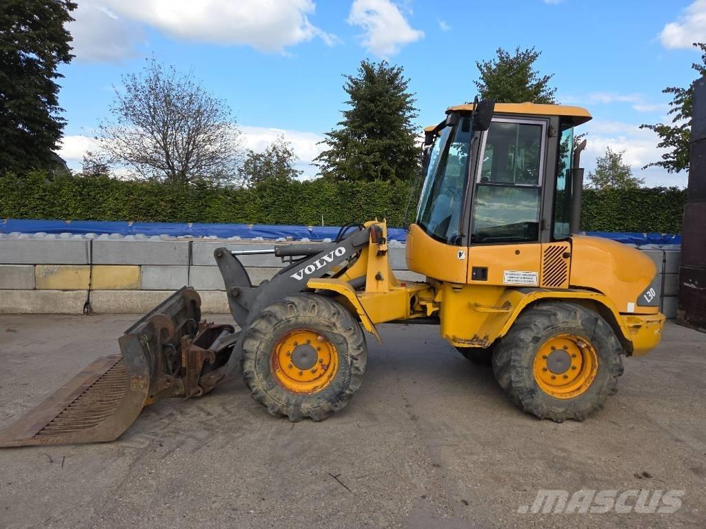 Volvo L 30 D Kolové nakladače