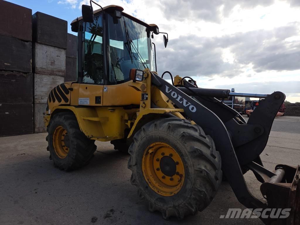 Volvo L 30 D Kolové nakladače