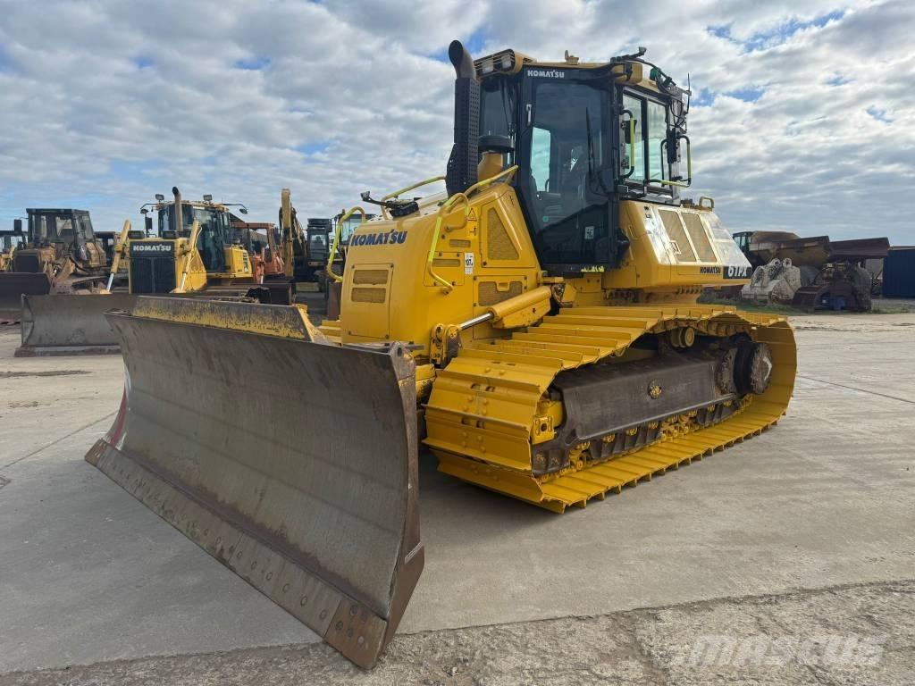 Komatsu D61PX-24 Pásové dozery