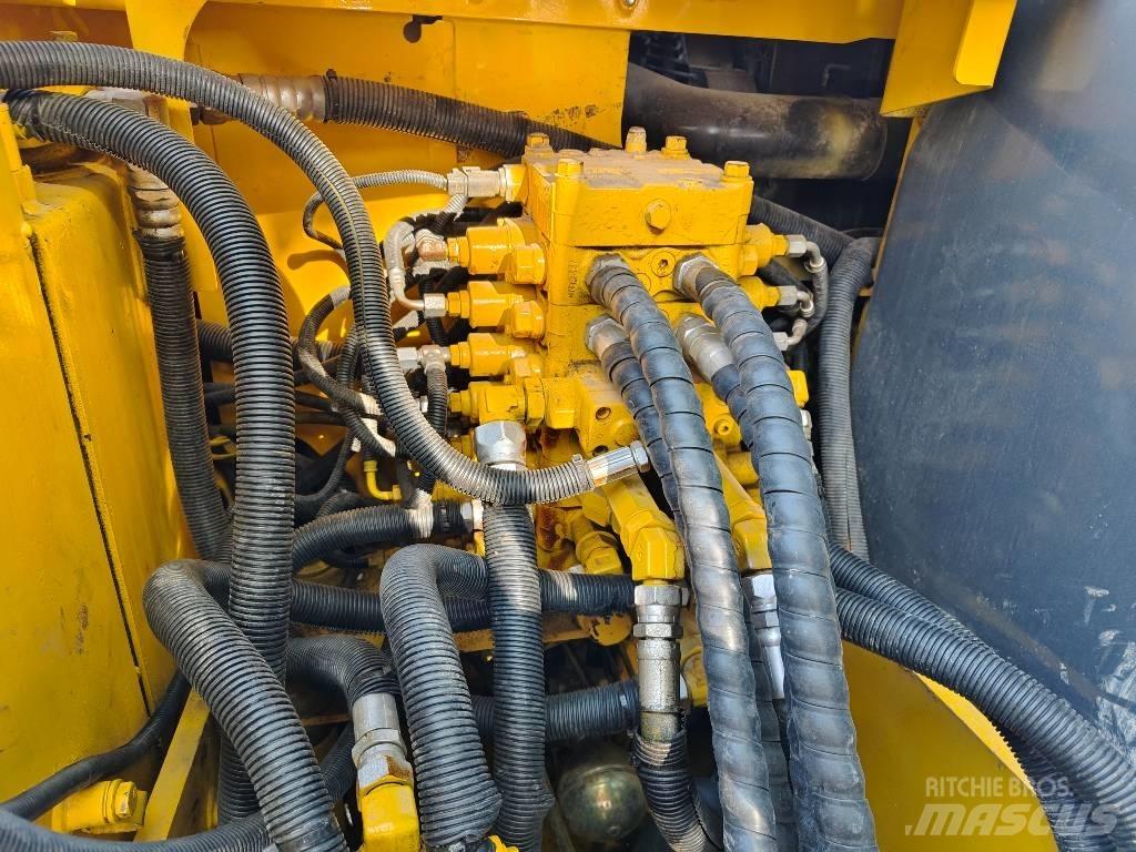 Komatsu PC 130-7 Pásová rýpadla