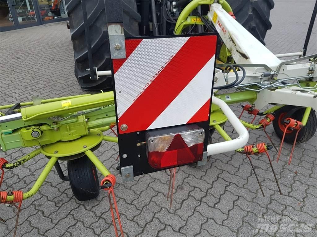 CLAAS VOLTO 1100 Obraceče a shrabovače sena