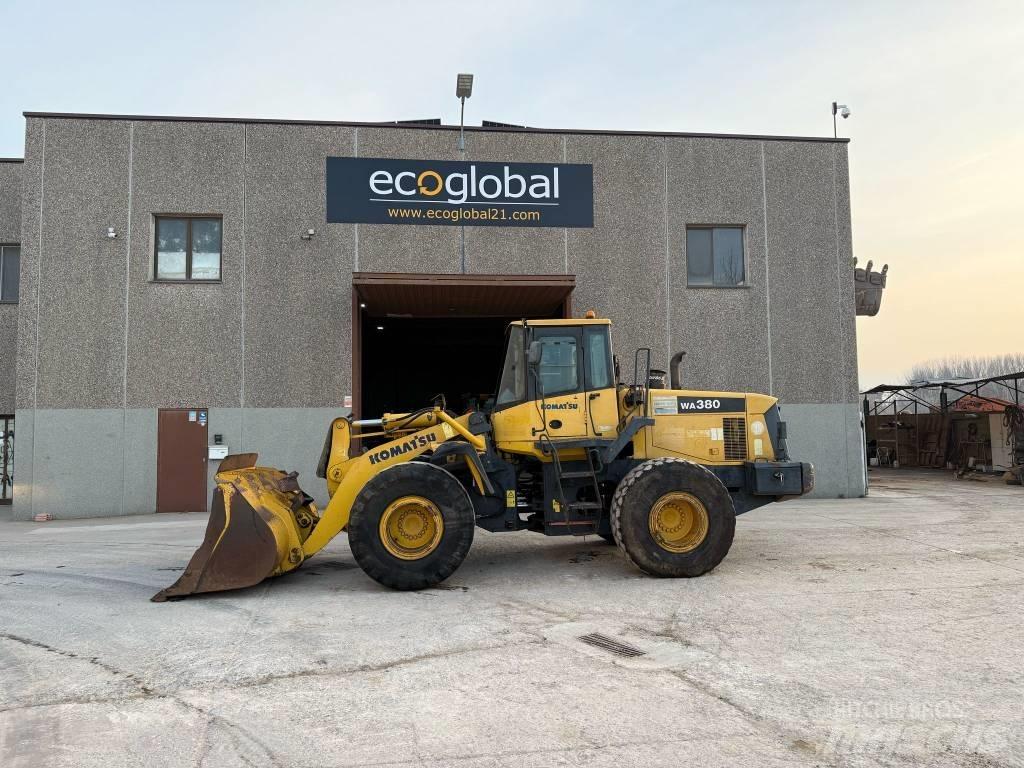 Komatsu WA 380-5H Kolové nakladače