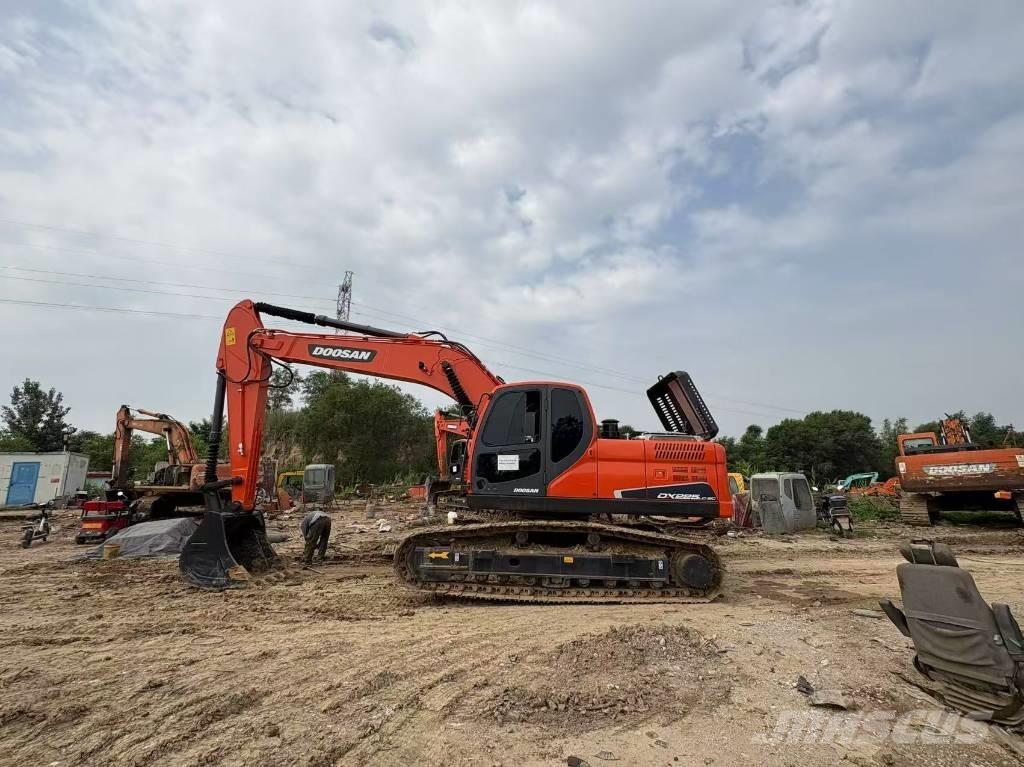 Doosan DX225LC-9C Pásová rýpadla