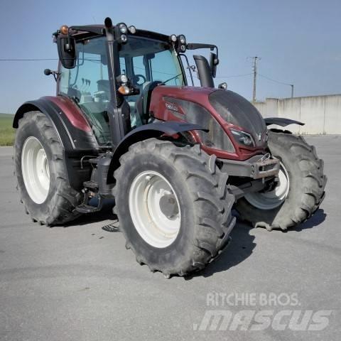 Valtra N 174 Traktory