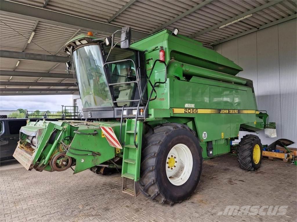 John Deere 2066 Sklízecí mlátičky