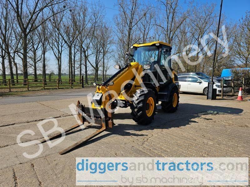 JCB TM 220 Kolové nakladače