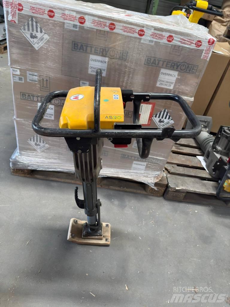 Wacker Neuson AS30e Vibrační pěchy