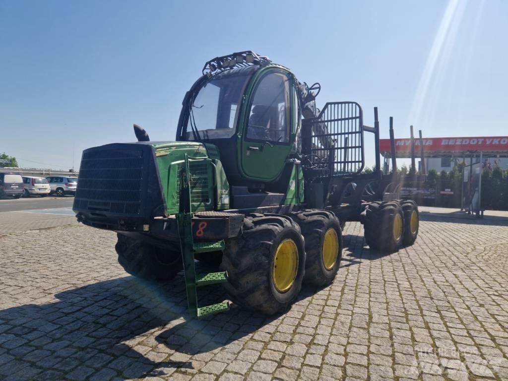 John Deere 1010 E Vyvážecí traktory