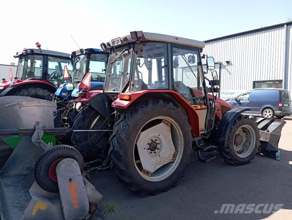 Massey Ferguson 4220 Traktory