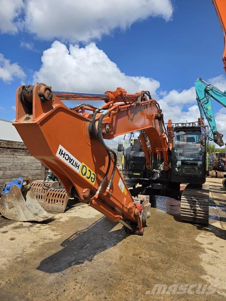 Hitachi ZX225US-6 Pásová rýpadla