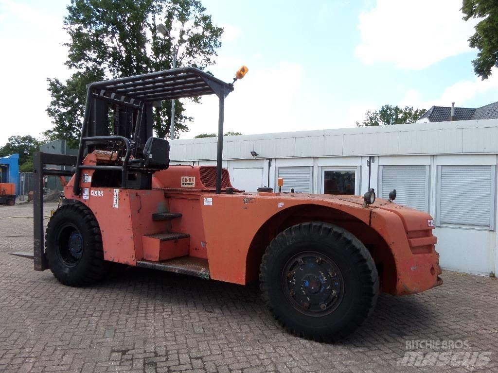 Clark CY450BD Dieselové vozíky