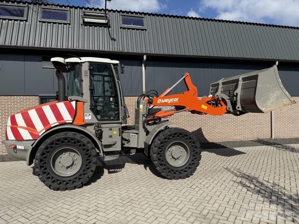 Weycor AR 560 Kolové nakladače