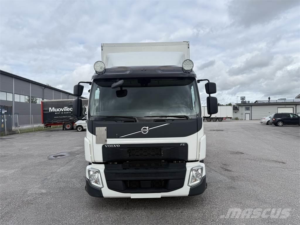 Volvo FE320 4x2 Skříňová nástavba
