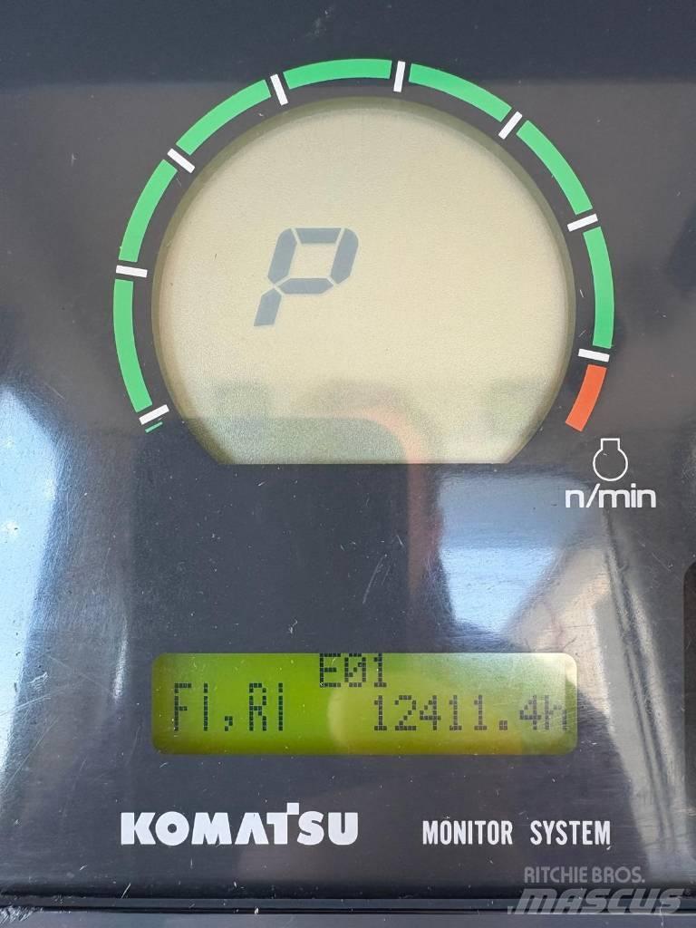 Komatsu 61 PX Pásové dozery