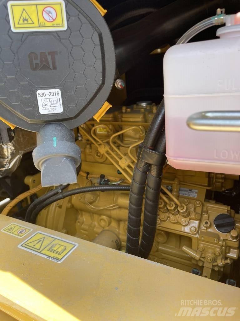 CAT 305.5 Pásová rýpadla