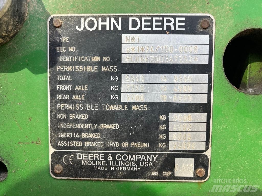 John Deere 6620 Traktory