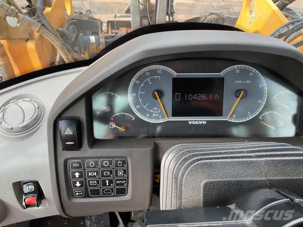 Volvo L110H Kolové nakladače