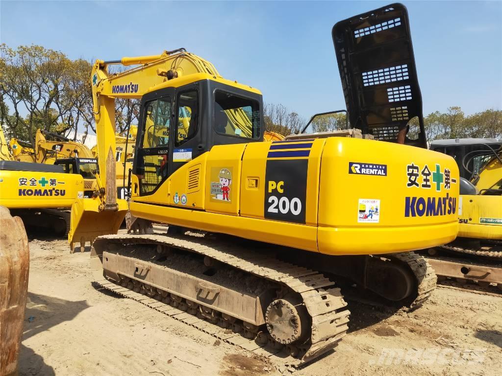 Komatsu PC200-7 Pásová rýpadla