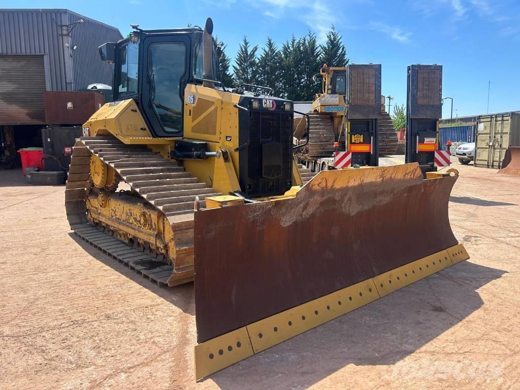 CAT D 5 LGP Pásové dozery