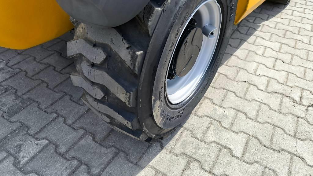 Manitou MT 625 H Teleskopické kolové nakladače