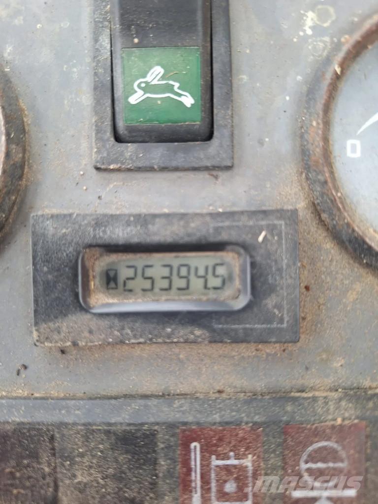 Liebherr A312 Kolová rýpadla