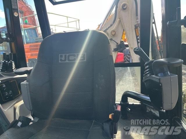 JCB 3CX Compact Rýpadlo-nakladače