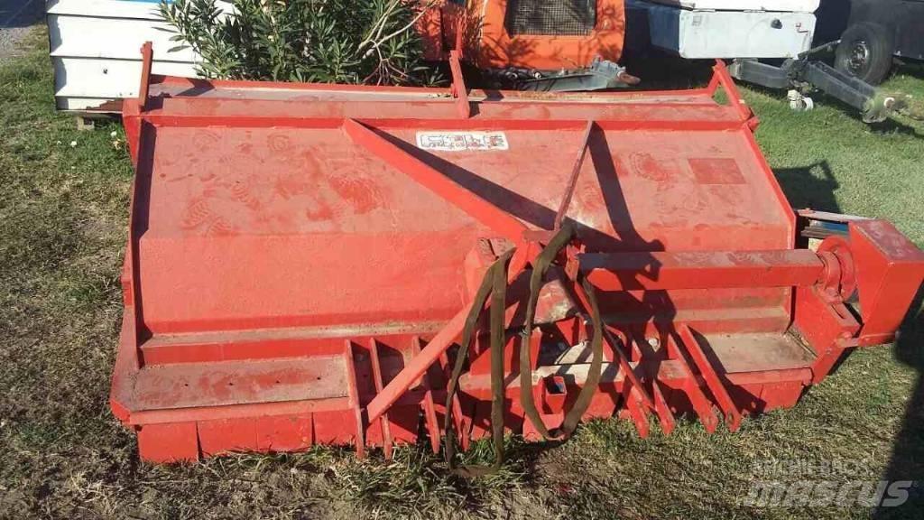 Amazone 2 μετρα Žací stroje