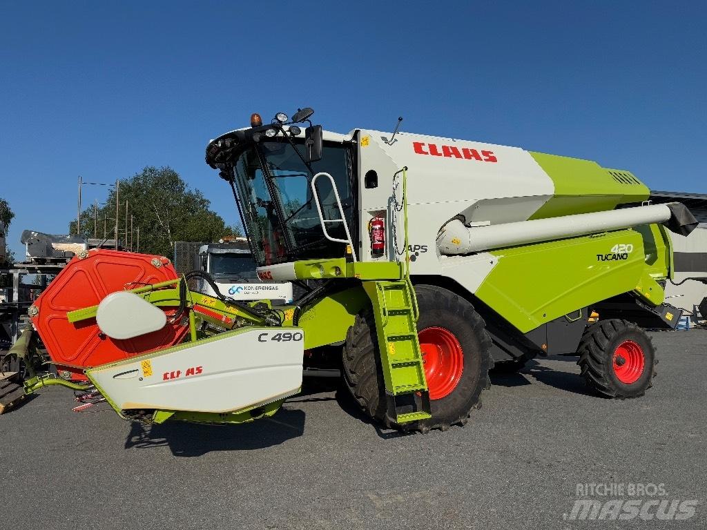 CLAAS Tucano 420 Sklízecí mlátičky