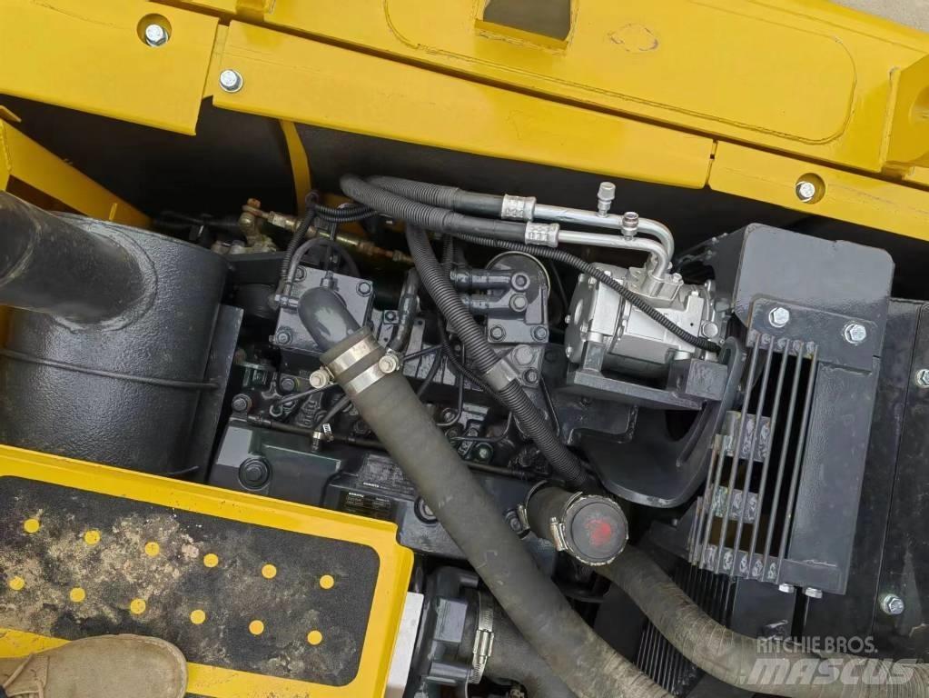 Komatsu PC 130-7K Midi rýpadla 7t - 12t