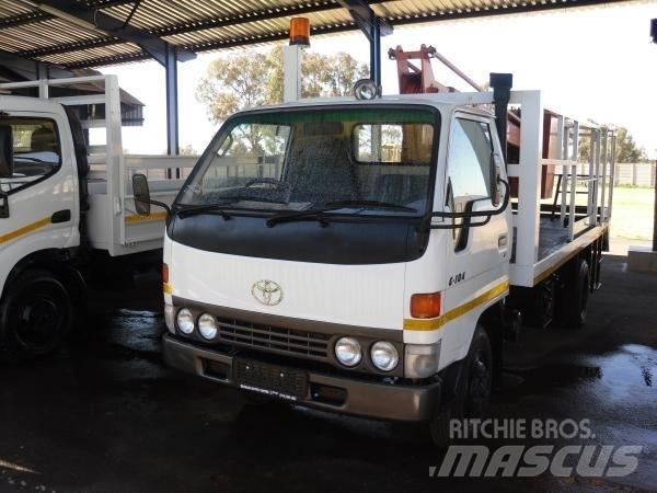 Toyota dyna 5104 Skříňová nástavba